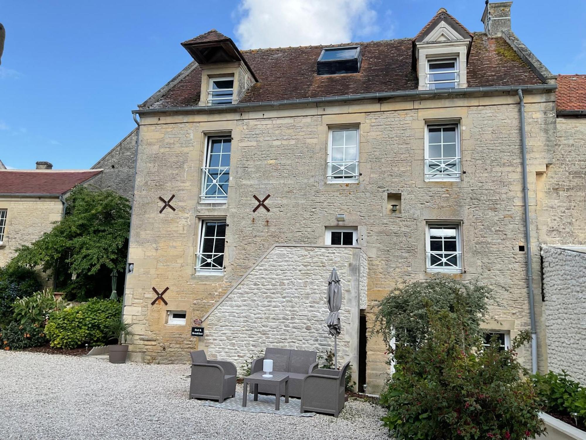 Chambres D'Hotes De L'Ancienne Auberge Thaon 外观 照片