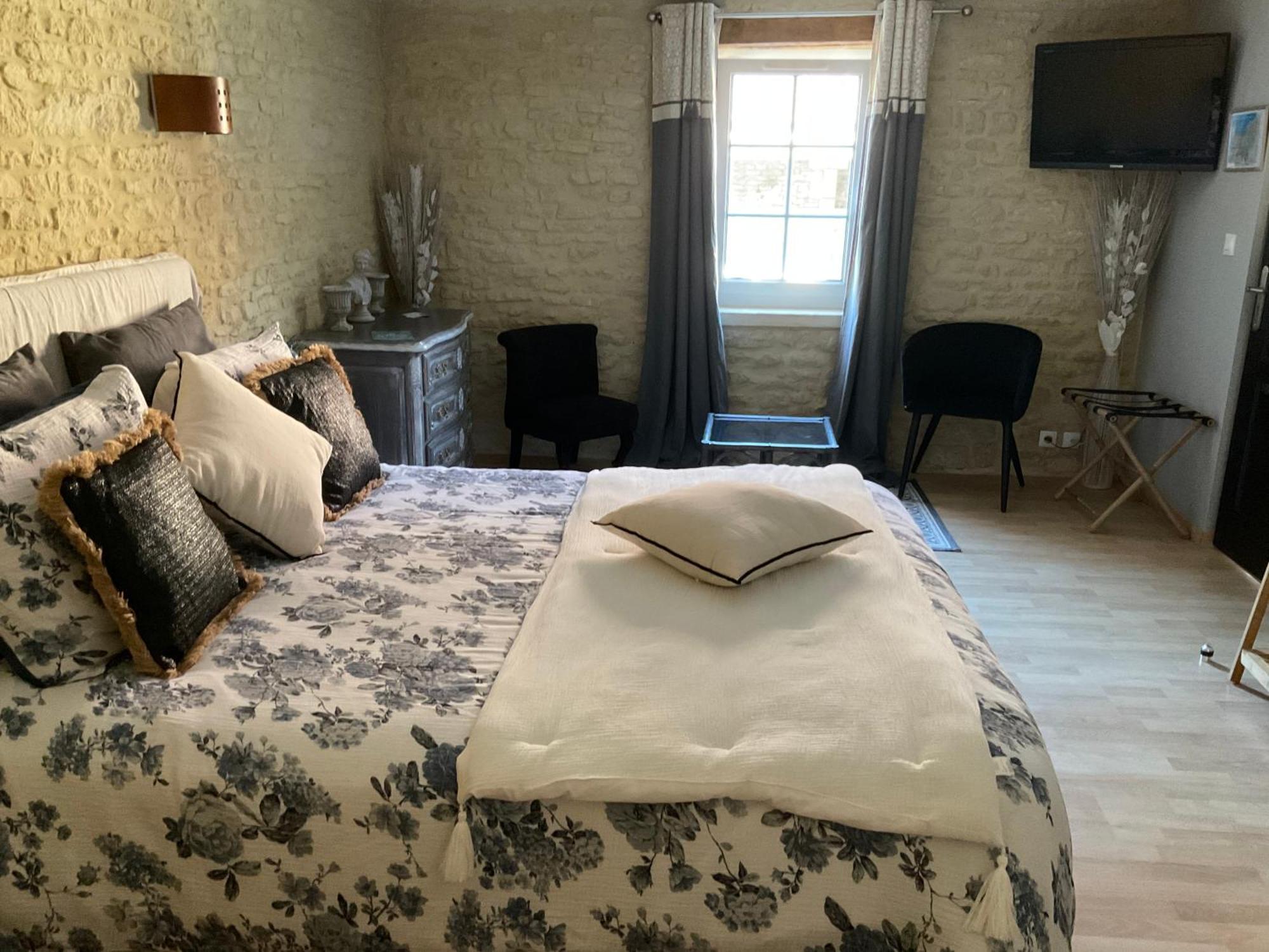 Chambres D'Hotes De L'Ancienne Auberge Thaon 外观 照片