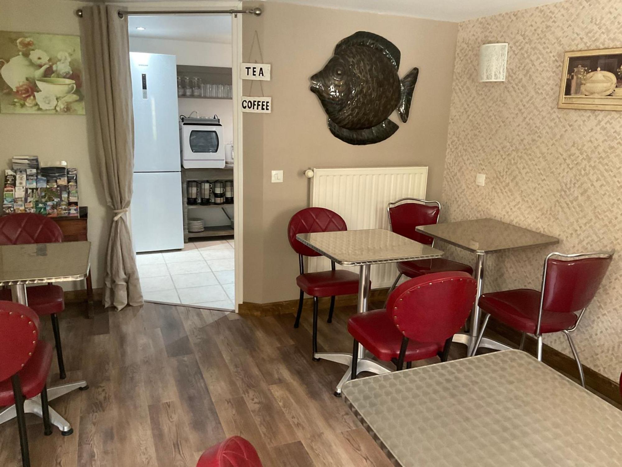 Chambres D'Hotes De L'Ancienne Auberge Thaon 外观 照片