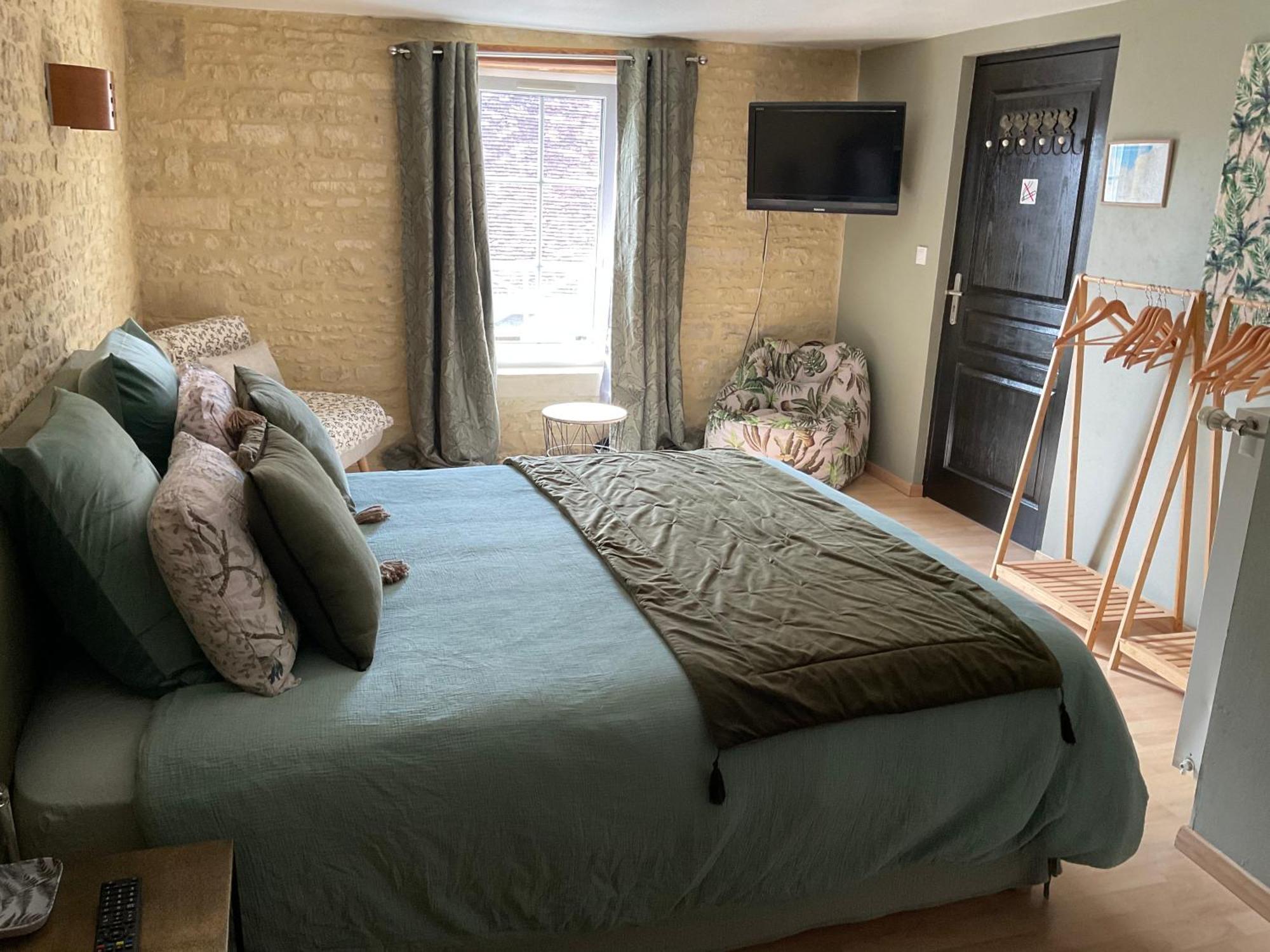 Chambres D'Hotes De L'Ancienne Auberge Thaon 外观 照片