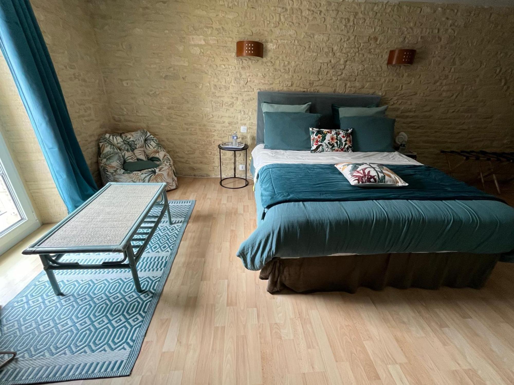 Chambres D'Hotes De L'Ancienne Auberge Thaon 外观 照片